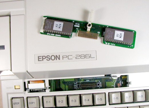 PC-286L LCDコネクタとROMボード